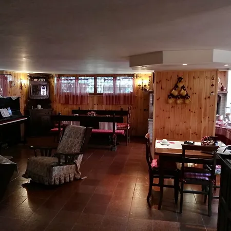 Domus Gratiae فندق مبيت وإفطار 3*