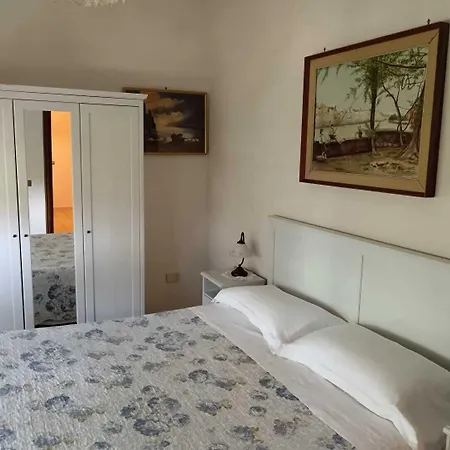 فندق مبيت وإفطار Domus Gratiae 3*