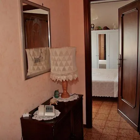 Domus Gratiae فندق مبيت وإفطار أوستِيا أنتيكا