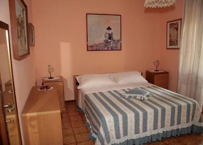 Domus Gratiae Bed & Breakfast 3*